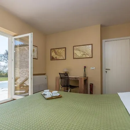 Villa Flora Near Porec With Tennis Court